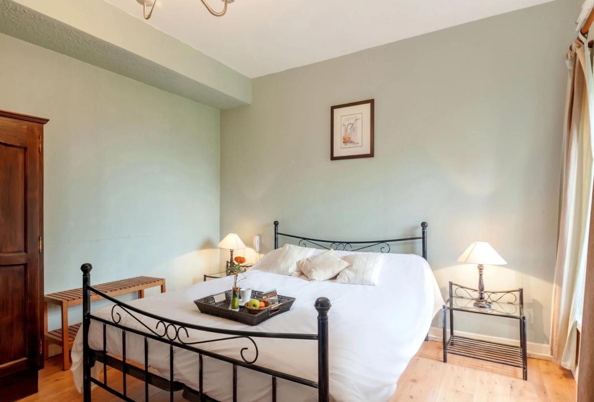 Domaine Le Prieure Hotel Chaumont-le-Bourg Стая снимка