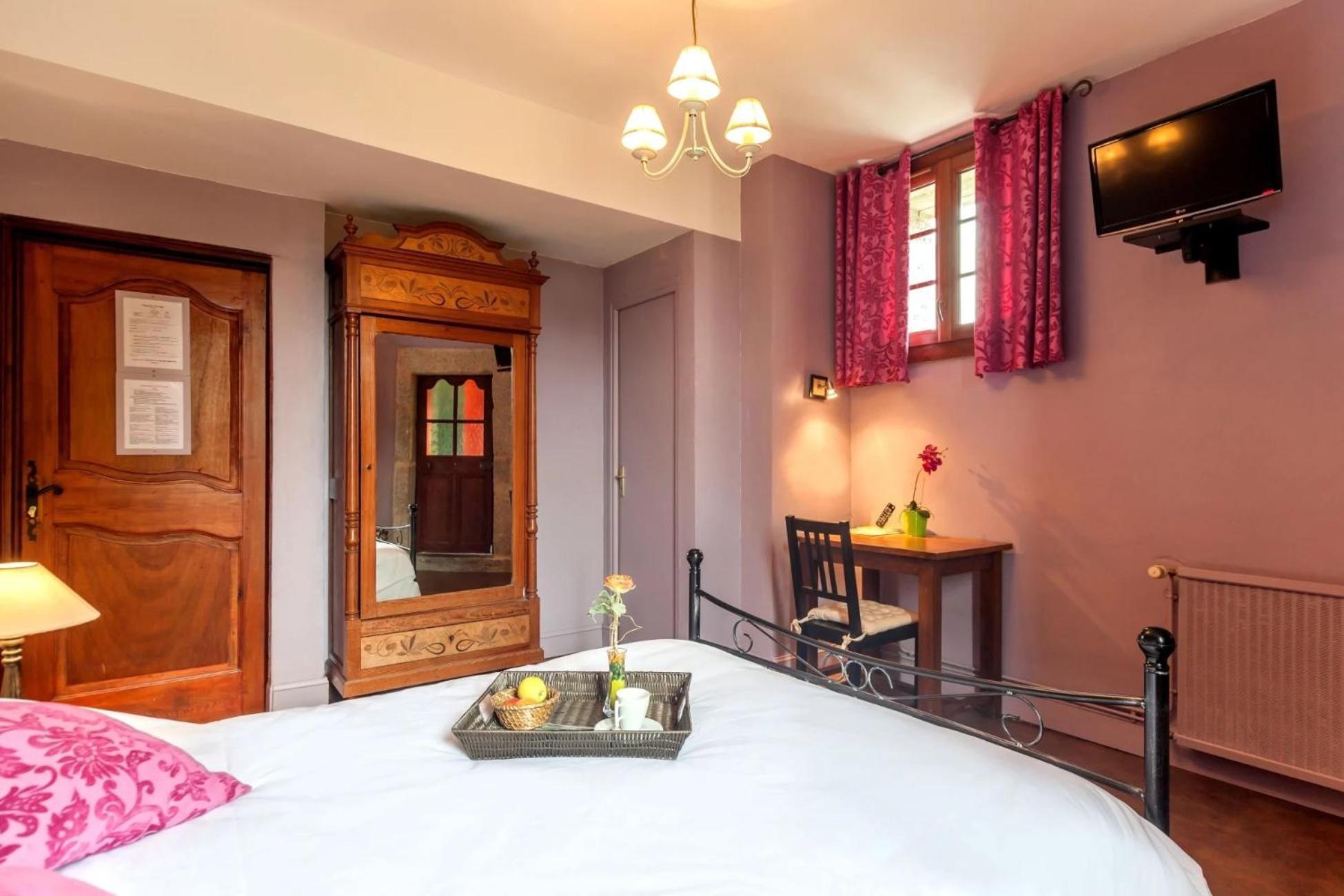 Domaine Le Prieure Hotel Chaumont-le-Bourg Стая снимка